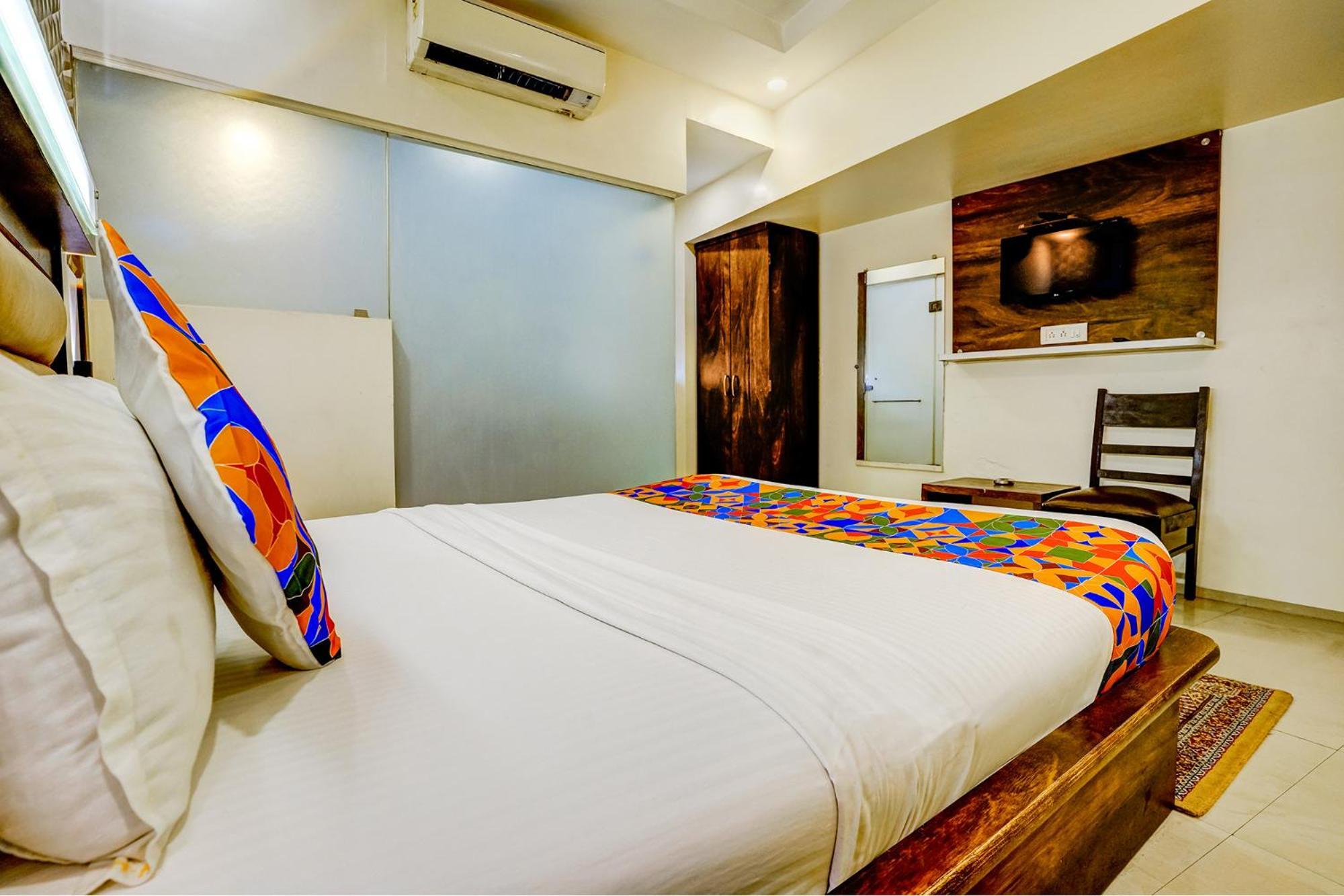 Hotel Naivedhya By Kwality Inn Thane Exterior foto